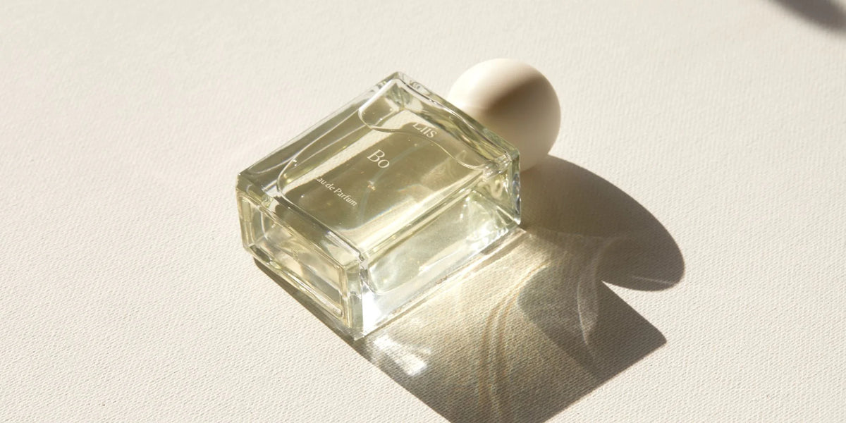 EXPLORANDO EL MUNDO DE LAS FRAGANCIAS: DIFERENCIAS ENTRE PERFUMES NICHO Y COMERCIALES