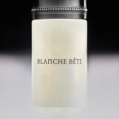 Blanche Bête